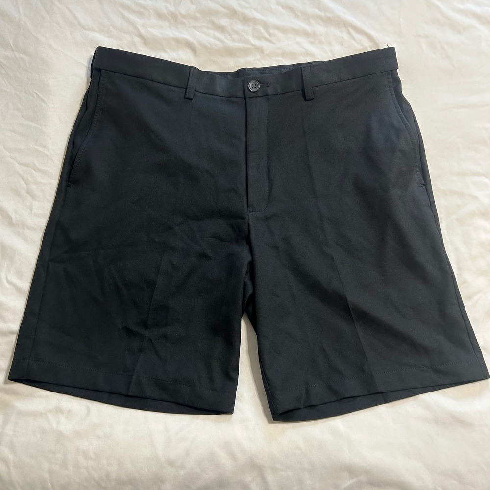 Haggar Cool 18 Pro Mens Black Golf Shorts Flat Front Size 38 HS00438‎ 001